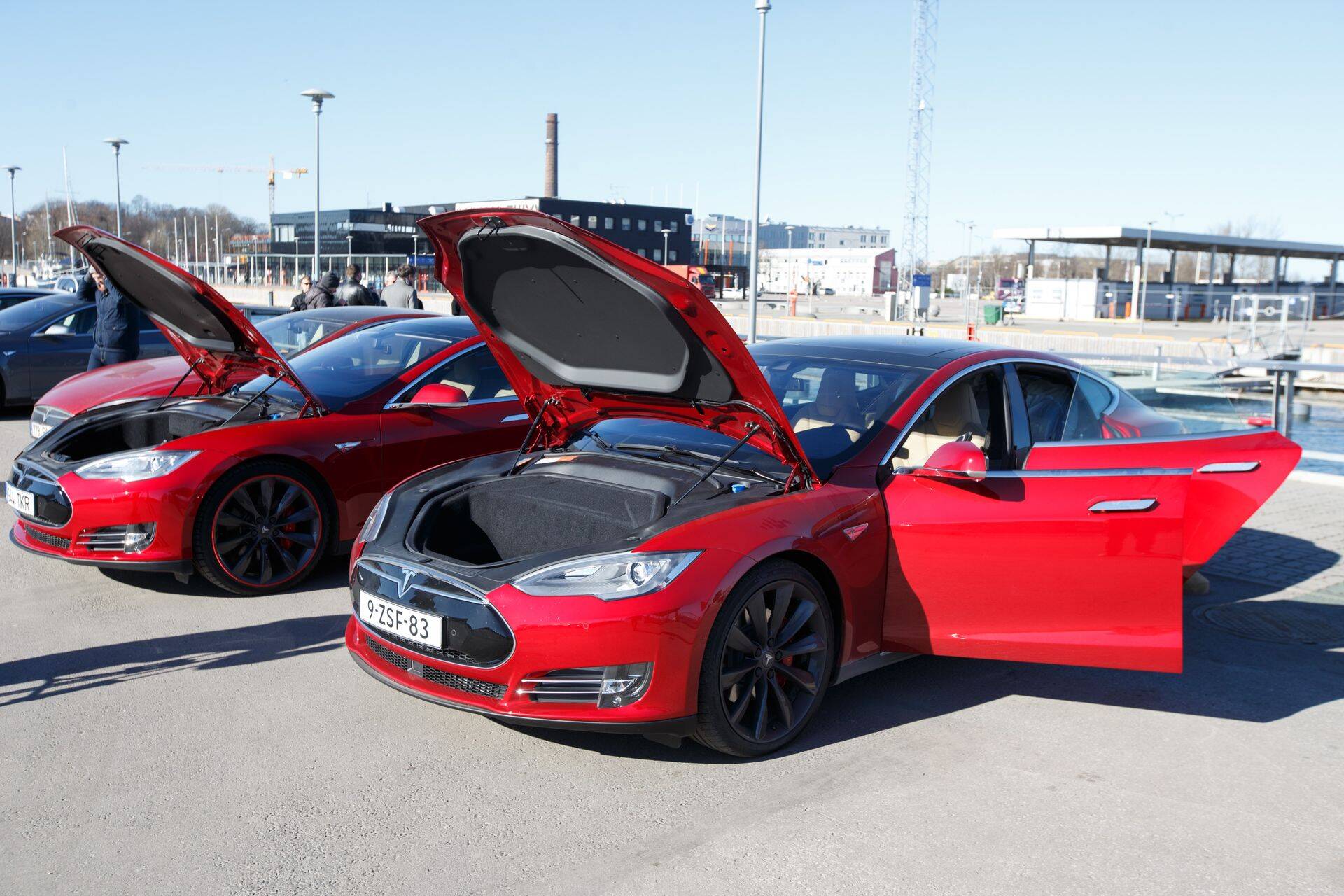 Tesla Model S P85D Tallinnas